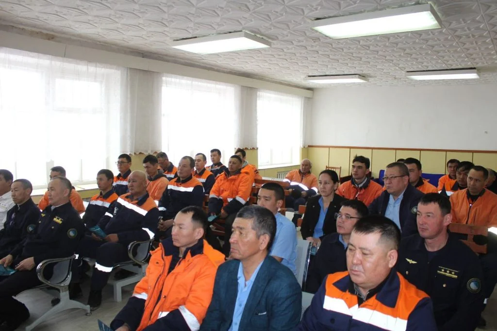 Еңбек ұжымымен жаңа Конституция жобасы талқыланды