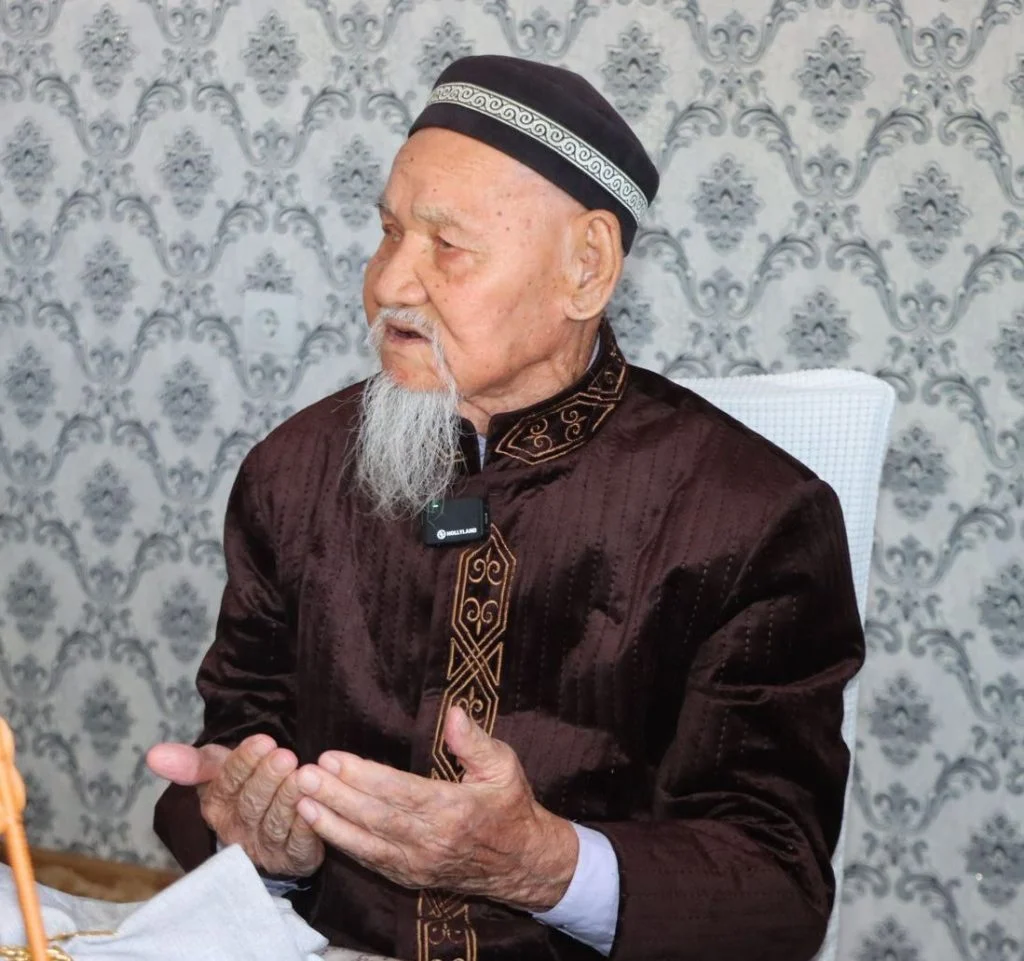 Ұлы Отан соғысының ардагері Яхия Тасыровты Амал мерекесімен құттықтады