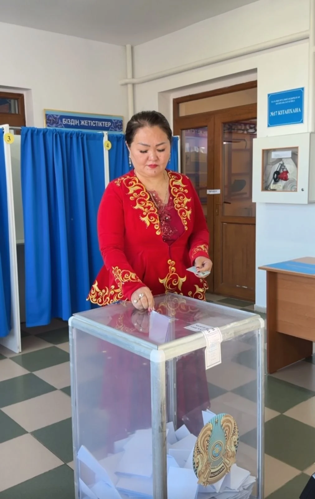 «Мерейлі отбасы» ұлттық байқауының номинанты Қожабековтар отбасы референдумда дауыс берді