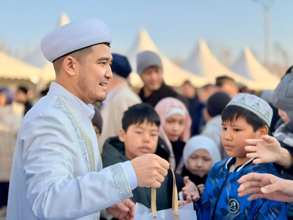 Балаларға «Айт тәттісі» таратылды