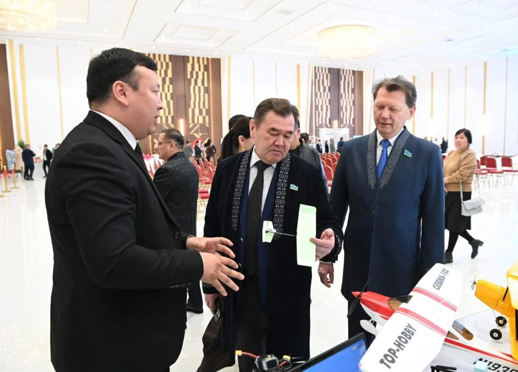 Парламент депутаттары құзыреттілік орталығының жұмысын көрді