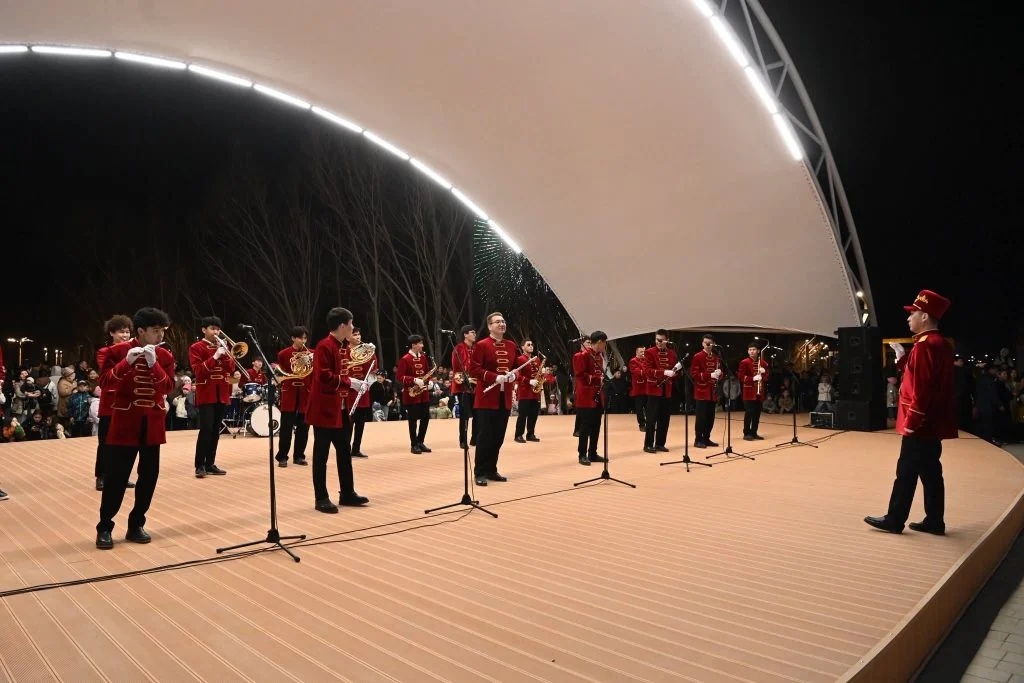 Парламент депутаттары жақында ашылған Президент саябағында болды