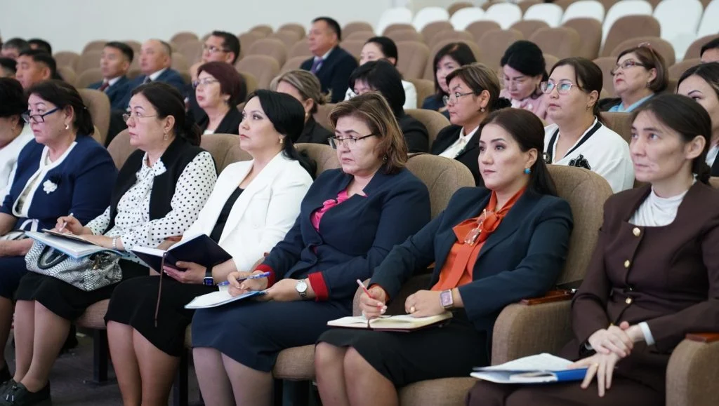 Оқушылардың қауіпсіздігі мен білім сапасы күн тәртібінен түспейді