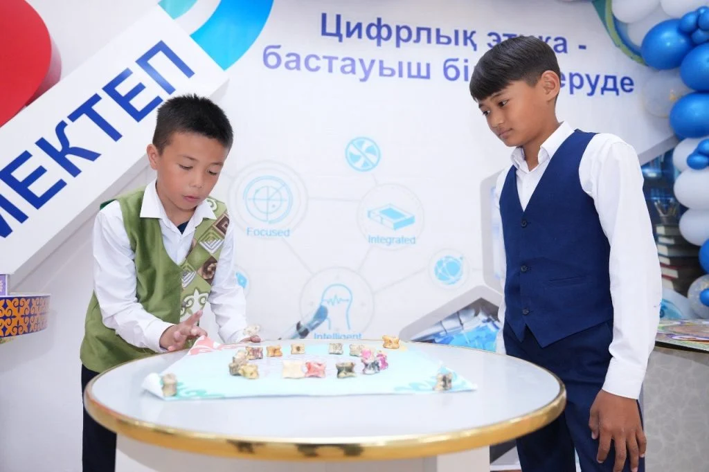 Ұрпақ тәрбиесіне мән берген мектеп