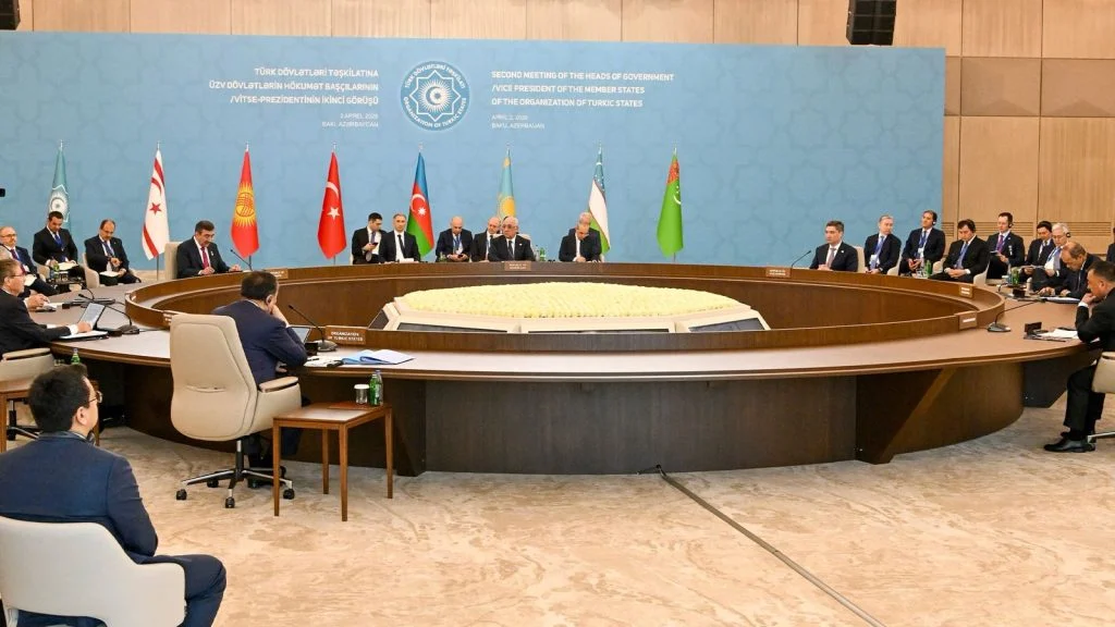 Олжас Бектенов Баку қаласында Түркі мемлекеттері ұйымына мүше елдер үкіметтері басшыларының кездесуіне қатысты