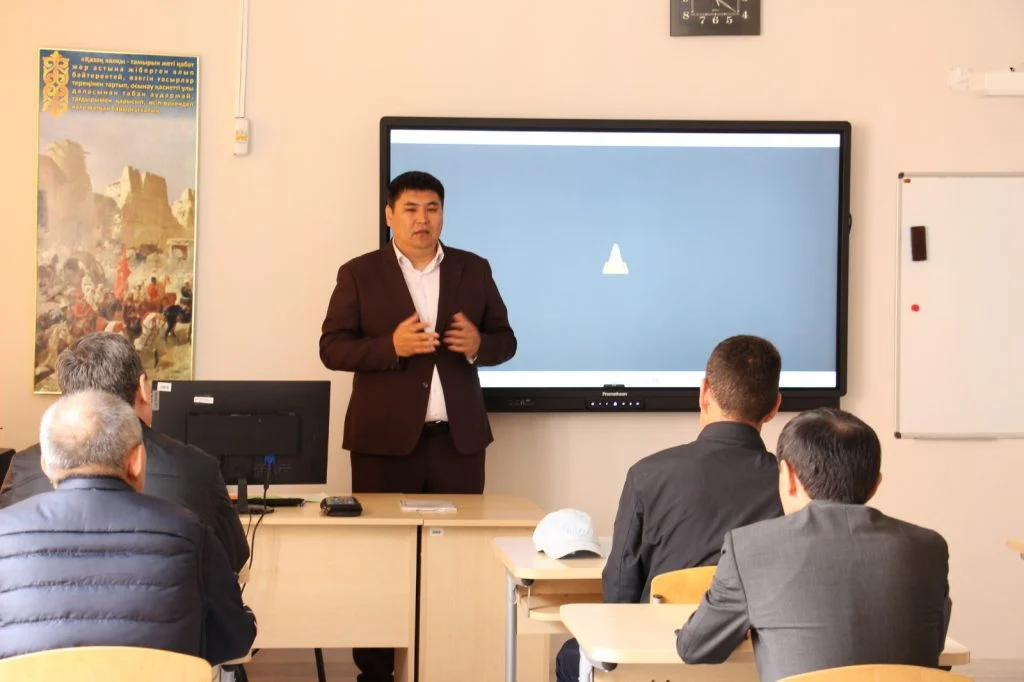 Әкелер форумы: цифрлық дәуірдегі тәрбие туралы ашық диалог