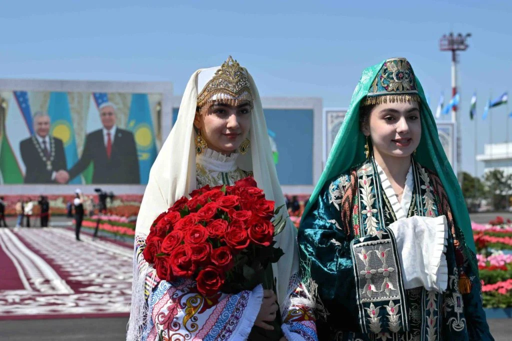 Мемлекет басшысы Қасым-Жомарт Тоқаев Өзбекстанға жұмыс сапарымен барды