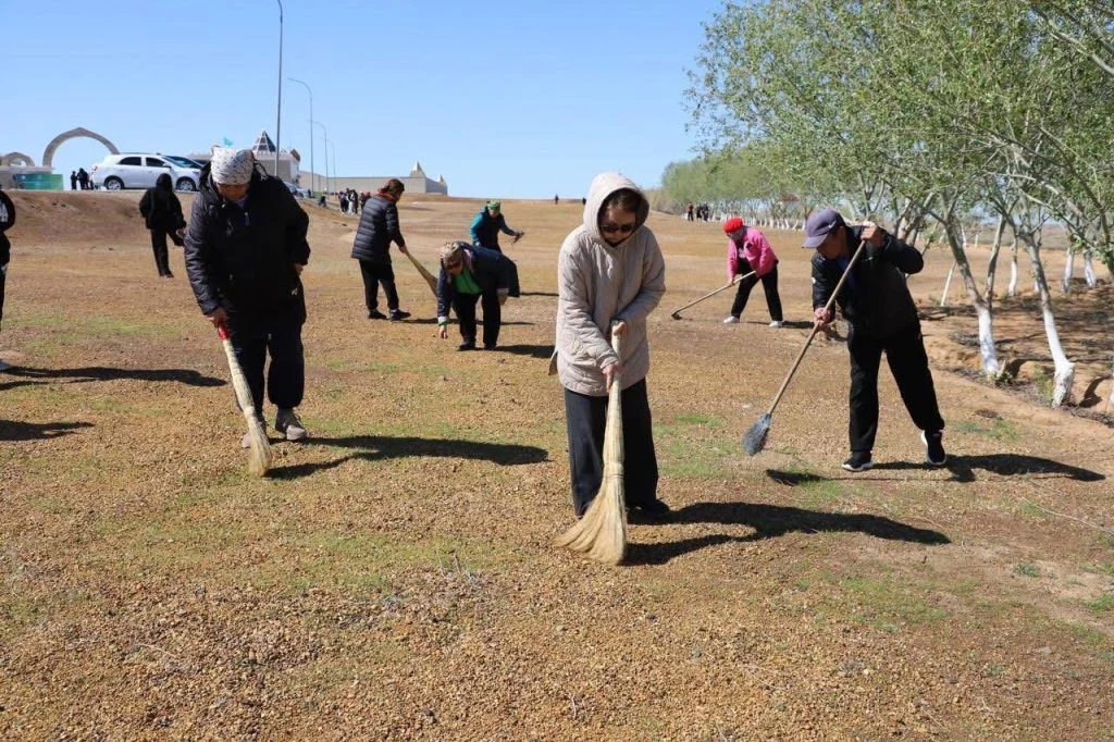 Сыр өңірінде «Тағзым орны таза болсын, рух пен тазалық – егіз ұғым» атты жалпыхалықтық тазалық акциясы өтті