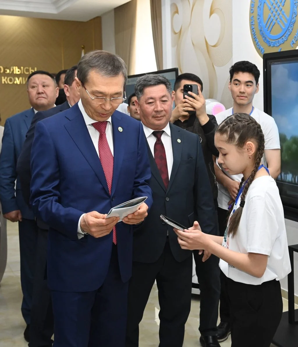 Форумға қатысушылар облыстық сайлау комиссиясының жұмысымен танысты