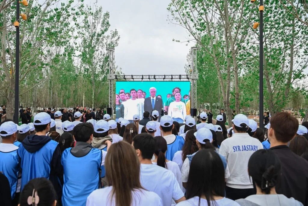«Таза Қазақстан» аясында Президент паркінде кең көлемді сенбілік өтті