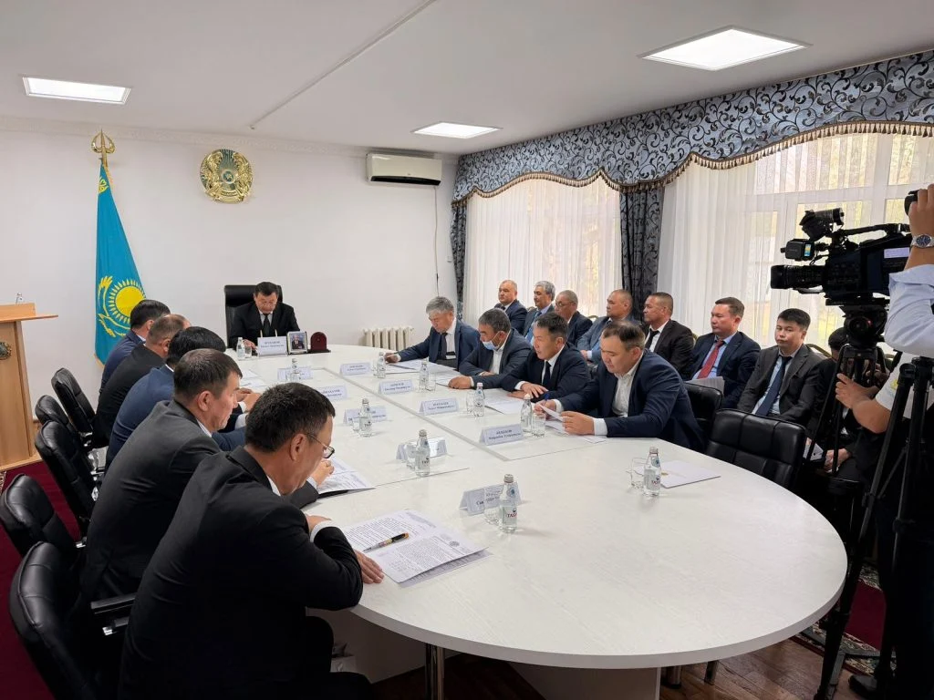 Шегіртке зиянкестеріне қарсы күрес жұмыстарының дайындық барысы қаралды