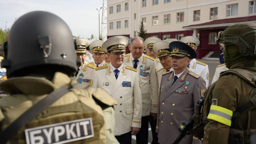 Бас Прокурор және прокуратура органдарының ардагерлері Ұлттық ұланның әскери қызметшілерімен кездесті