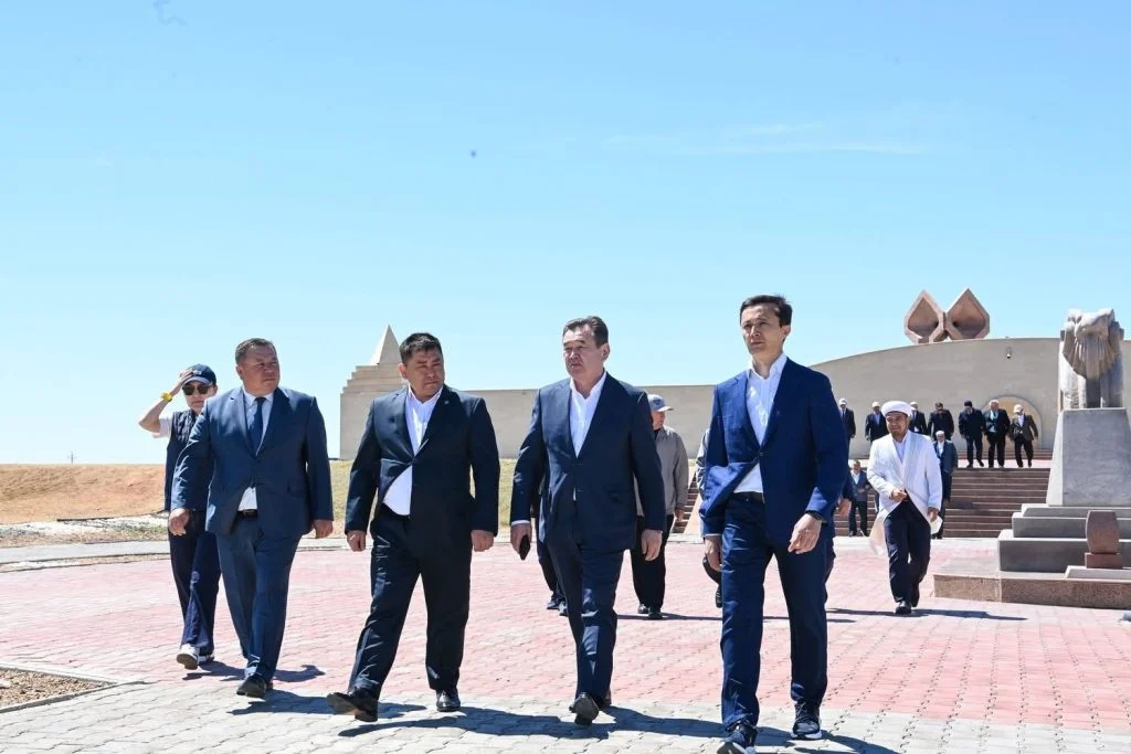 Аймақ басшысы ел ағаларымен кездесті