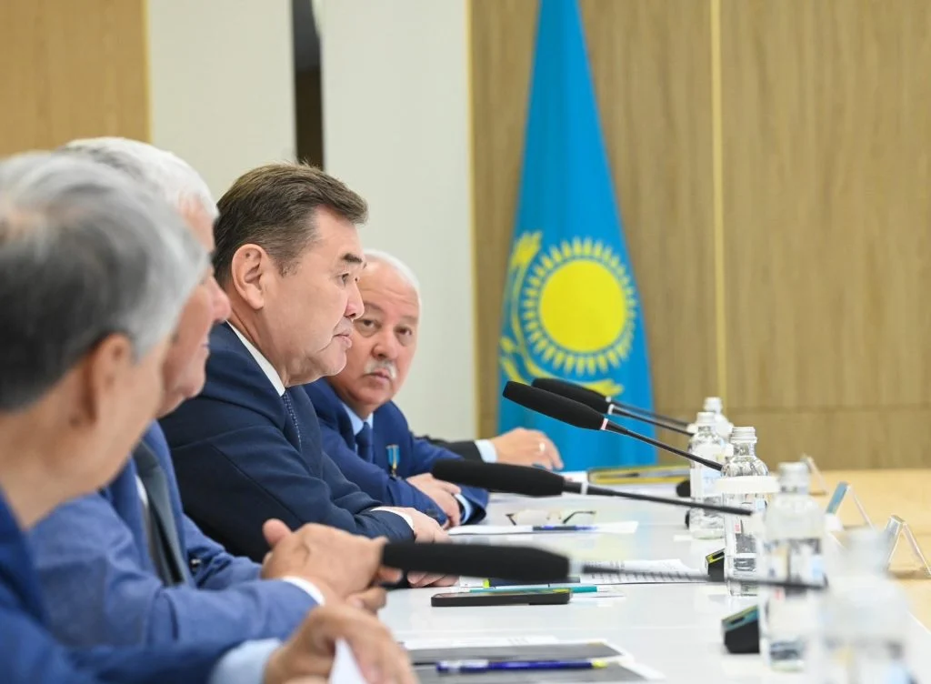 Аймақ басшысы Аризона геномика институтының директоры Род Вингпен кездесті