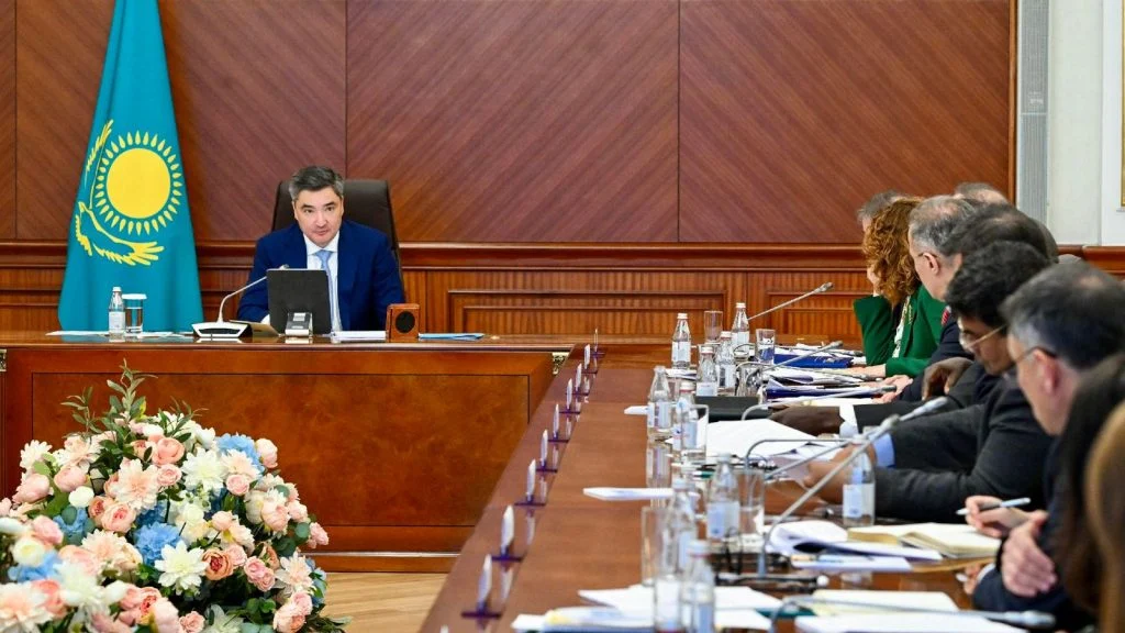 Олжас Бектенов Дүниежүзілік банк сарапшыларымен Қазақстан экономикасына салынатын инвестициялар ағынын ұлғайту жөніндегі шараларды талқылады