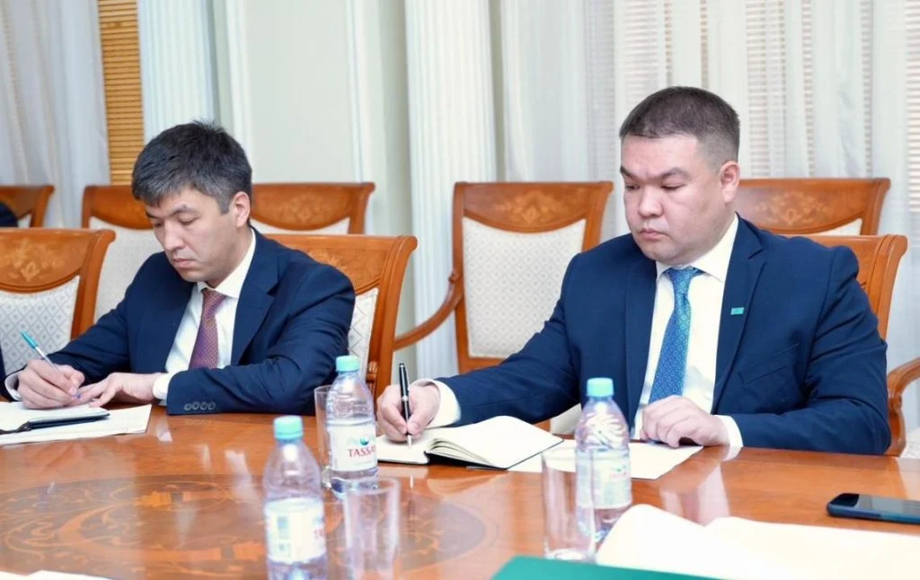 Қазақстанда жылына 10 млн тонна өңдейтін ірі мұнай өңдеу зауытын салуға дайындық басталды