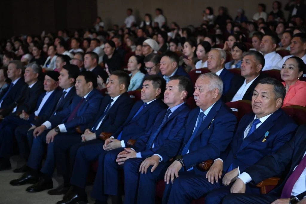 Мәдениет саласының ардагерлері мен қызметкерлері құрметке бөленді