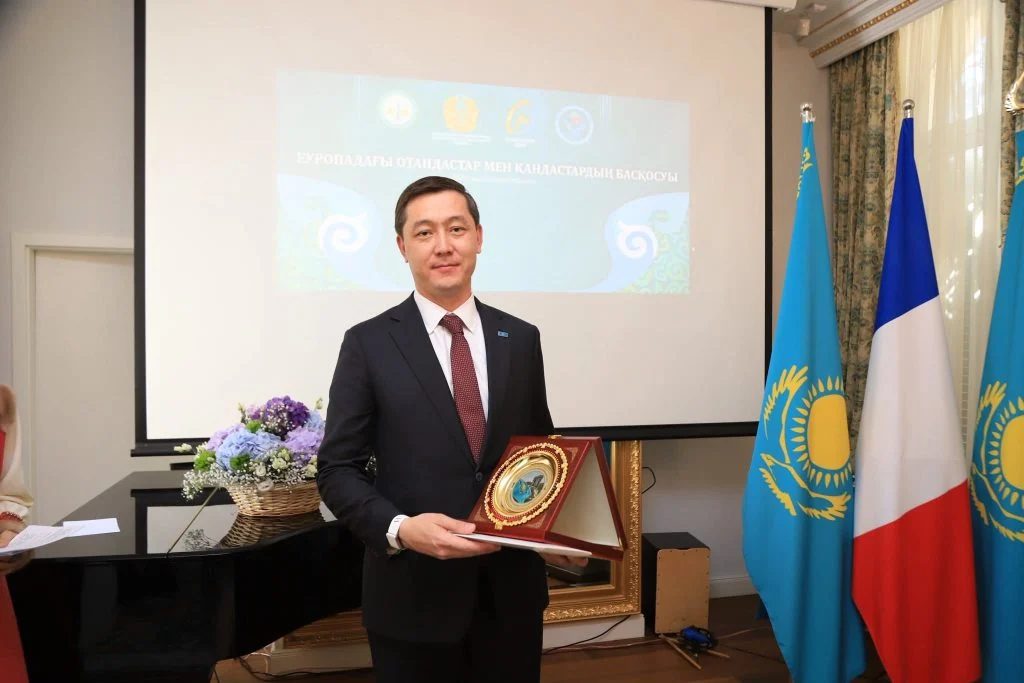 Францияда Еуропа қазақтарының басқосуы өтті