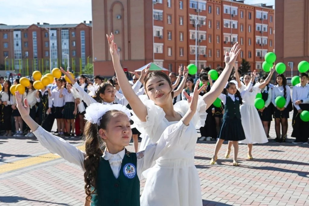Аймақта 10 мыңнан астам түлек мектеп бітірді