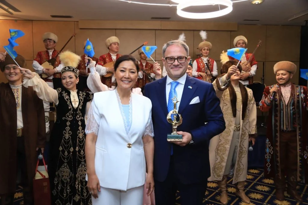Сыр өнерпаздары Люксембургте қазақ мәдениетін дәріптеді