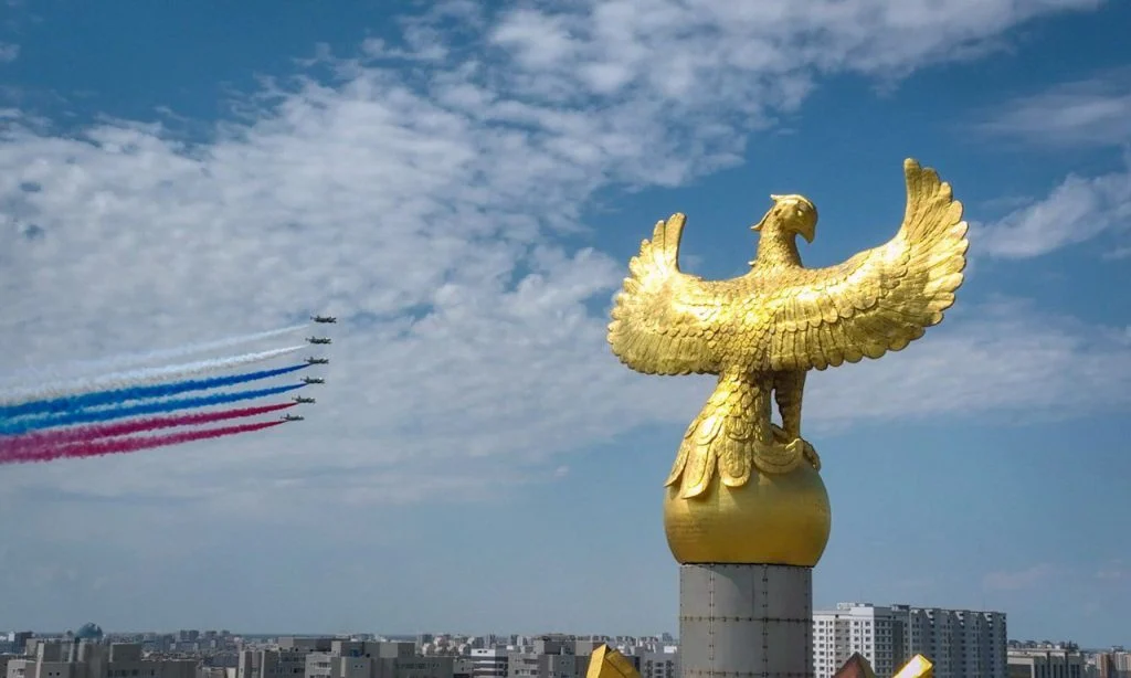 Тәуелсіздік сарайында Қазақстанға мемлекеттік сапармен келген Ресей Федерациясының Президенті Владимир Путинді салтанатты қарсы алу рәсімі өтті
