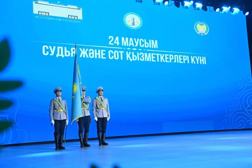 Сот жүйесі қызметкерлерінің еңбегі бағаланды