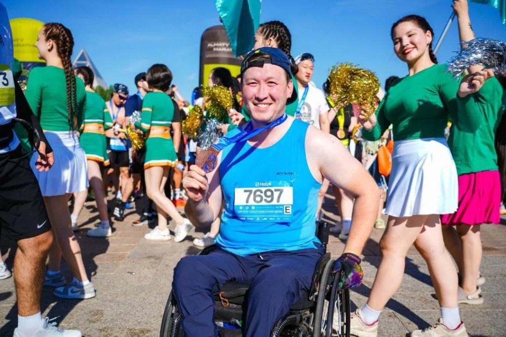 Параатлеттер Astana Half Marathon жарысына қатысты