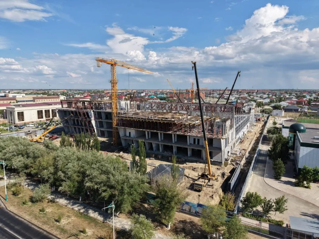 Аймақ басшысы құрылыс нысандарындағы жұмыс барысын тексерді
