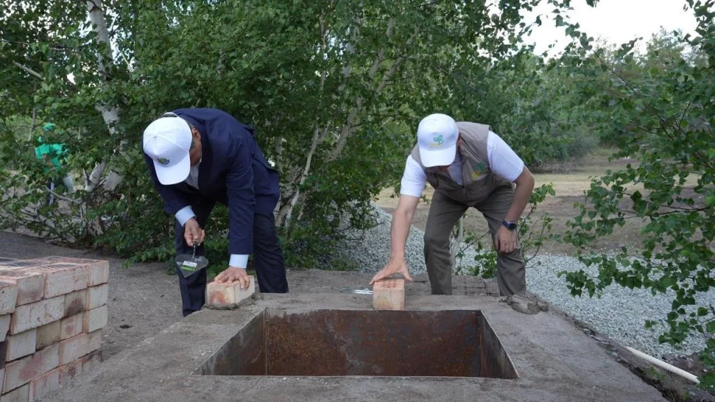 Су ресурстары және ирригация министрі Қазақстандағы бұлақтар мен су айдындарының жағалауын тазартуға бағытталған «Мөлдір бұлақ» ауқымды экологиялық акциясының екінші кезеңін бастады