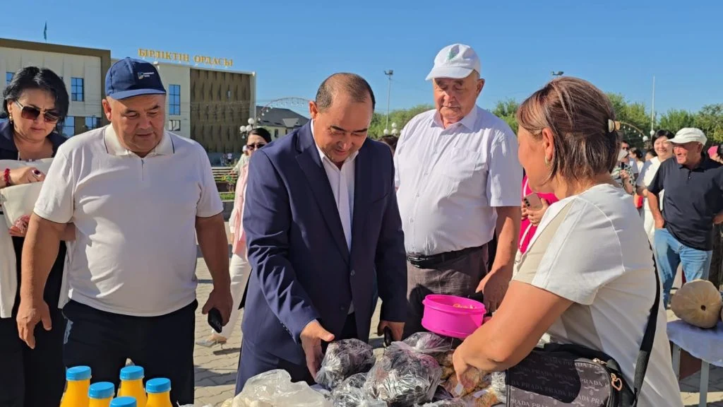 Жаңақорғанда Құрылтай сайлауы күні азық-түлік өнімдерінің жәрмеңкесі өтіп жатыр