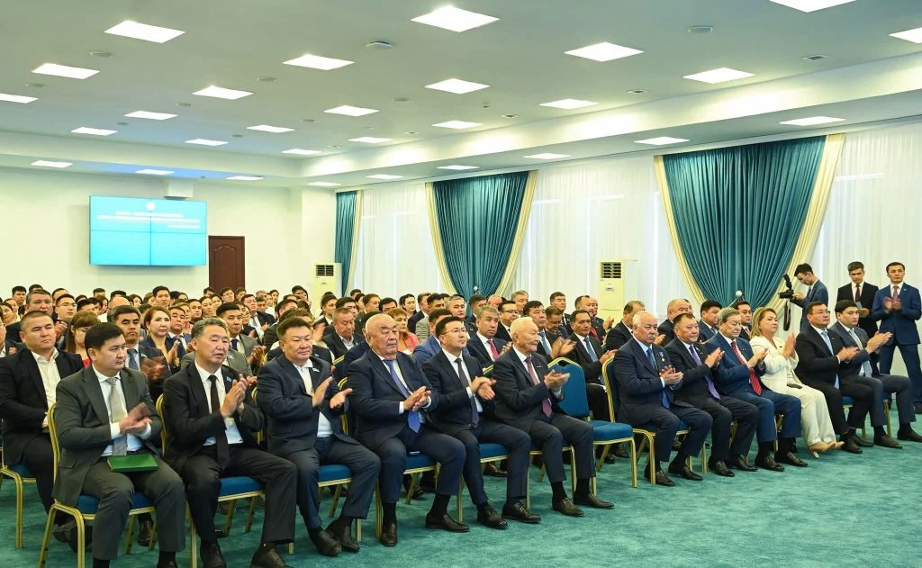 Ел дамуына еңбек сіңірген азаматтар марапатталды