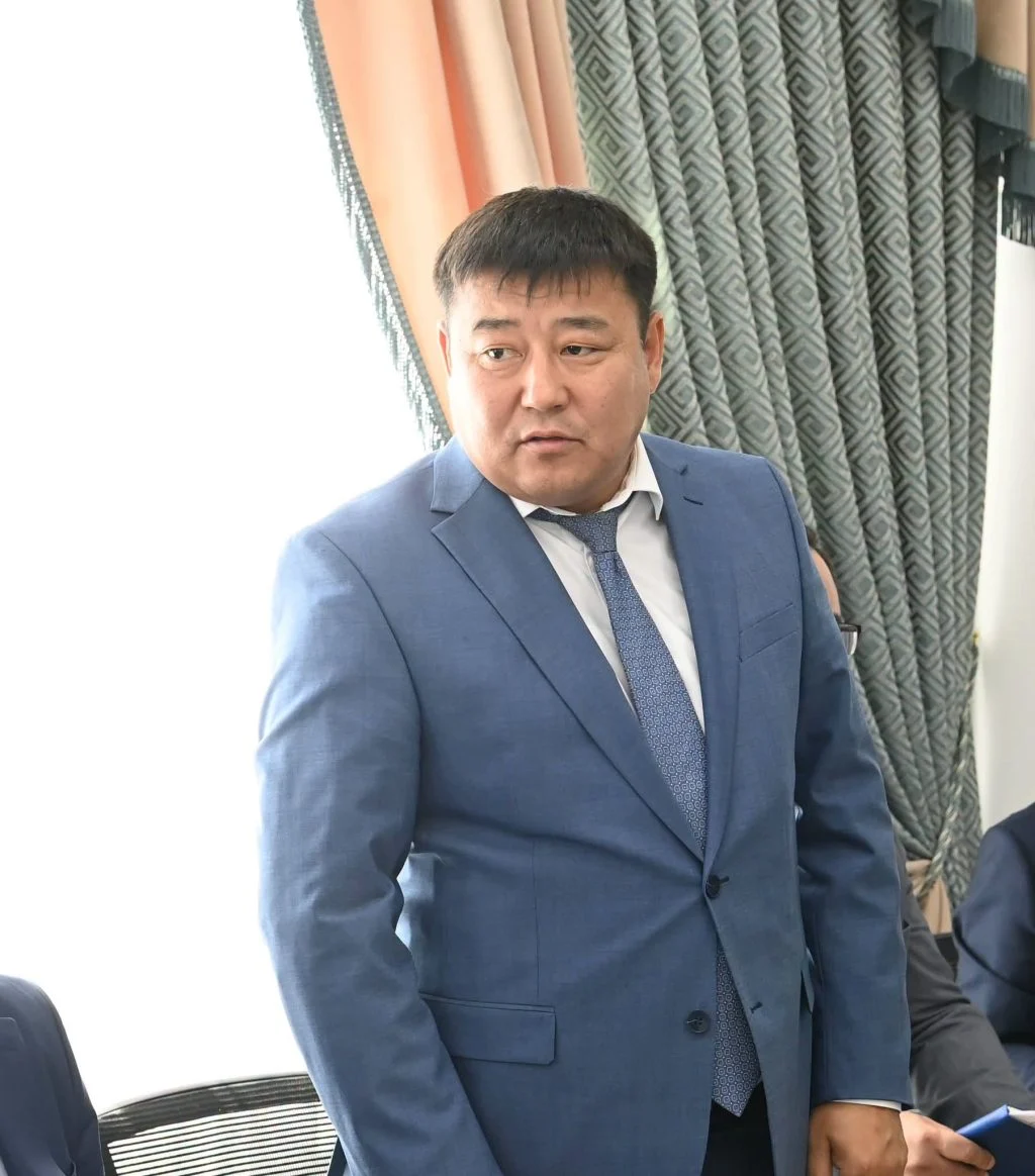 Жеке қабылдауда тұрғындардың мәселелері тыңдалды